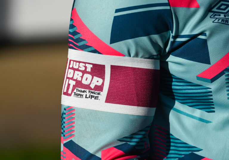 The Just Drop It armband